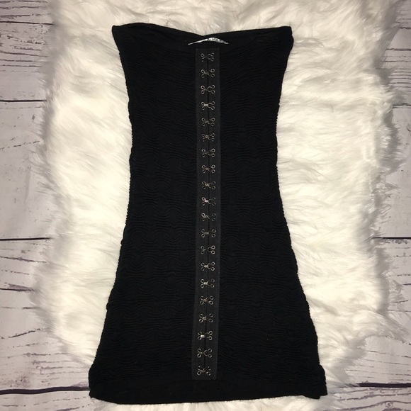 GUESS Ribbed Tube Dress - Picture 4 of 6